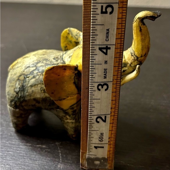 Mini‎ Elephant - Picture 9 of 9